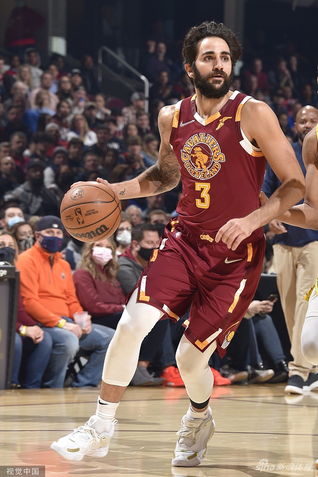 首个冠军 首个冠军