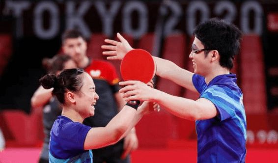 共同呐喊的 共同呐喊的