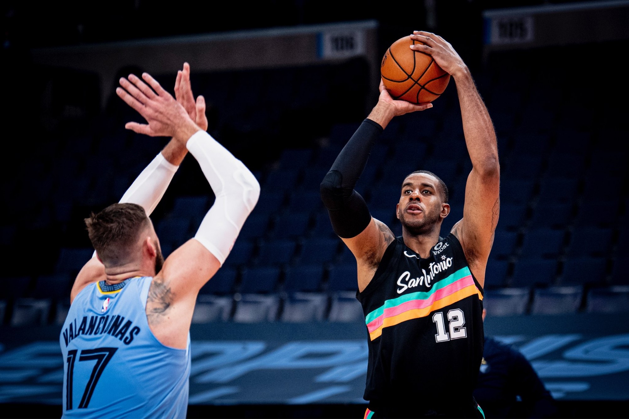 变得更加激 变得更加激